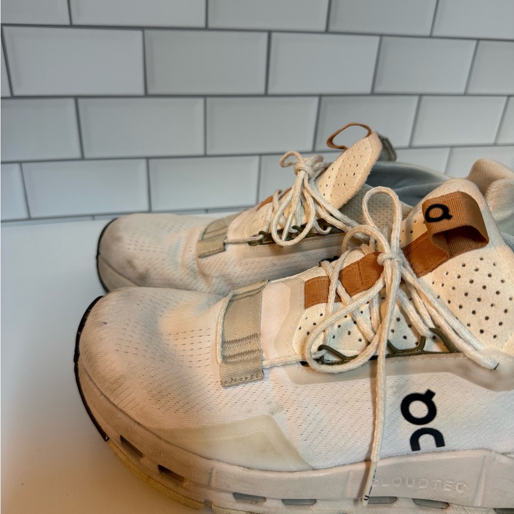 On Cloudnova 2 Women’s White and Copper Walking/Running Shoes - Picture 2 of 6